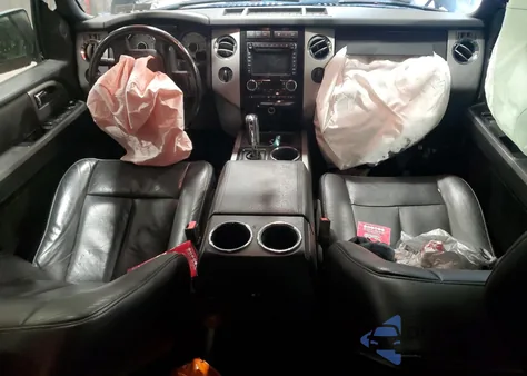 2014 Ford Expedition Limited из США, поврежденный, VIN 1FMJU2A58EEF04624